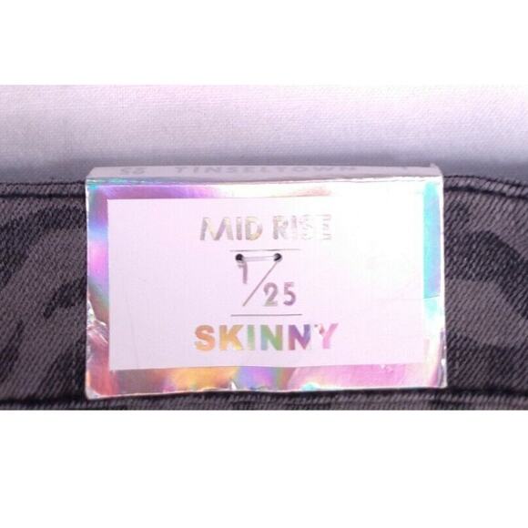 NWT Tinseltown Juniors Mid Rise Skinny Sz 1 Gray Zebra Jeans - Picture 4 of 12